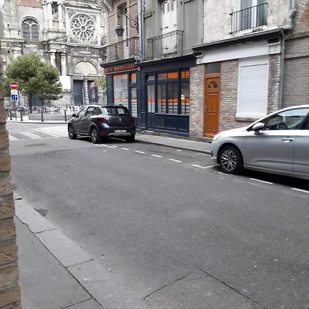 Studio Quartier Historique דירה